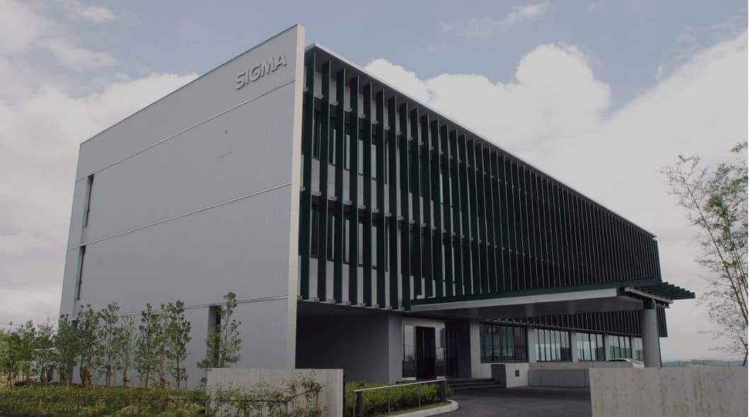 Company moved to new head office building in Kawasaki, Kanagawa Prefecture.