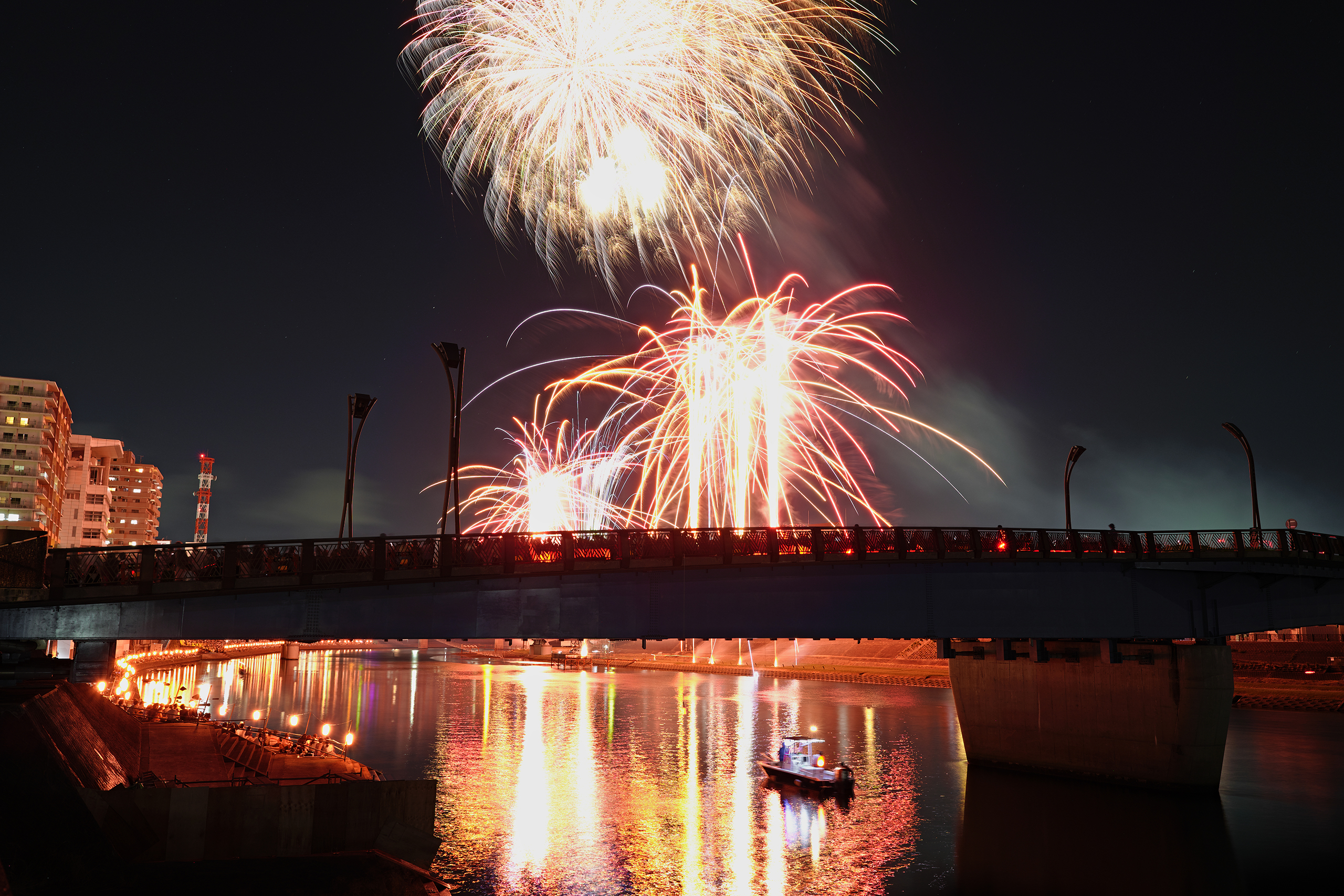 第254回 花火大会の沼津ブラブラ | シグブラ | コンテンツ | SIGMA